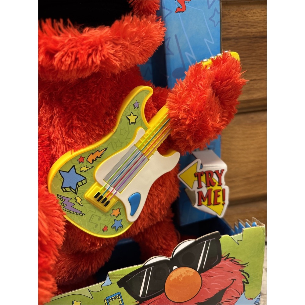 Sesame Street Rock & Rhyme Elmo 14" Plush With Guitar Sings In English & Spanish - Picture 8 of 10